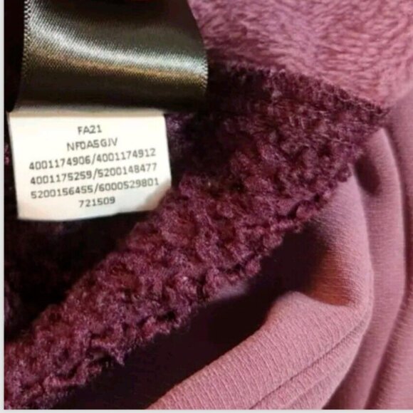 The North Face Tekware FutureFleece Mix Sweatshirt - Picture 15 of 16